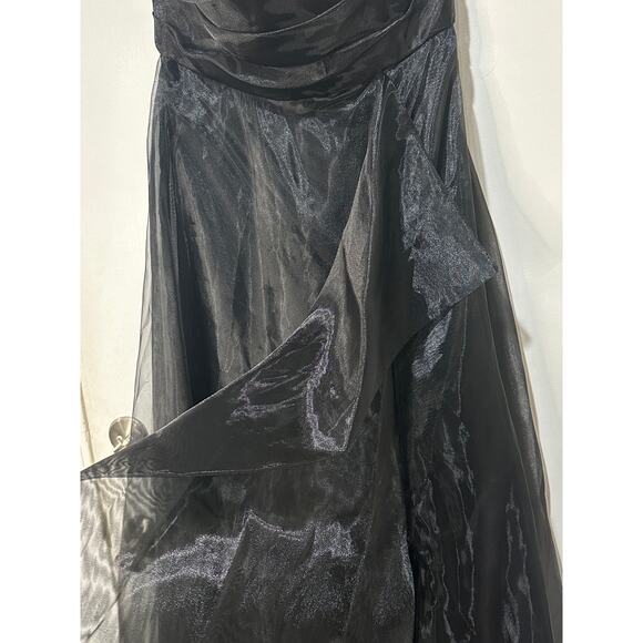 Donna Karan Women's Sleeveless Cascade Black Gown Size 10 NWT Formal Dress - Picture 8 of 16